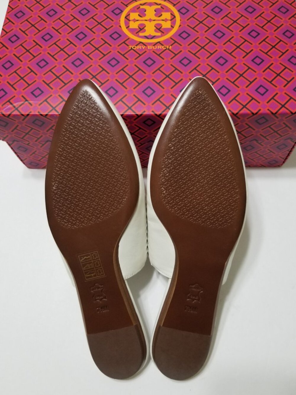 ✨NIB Tory Burch Sienna White Woven Leather Pointed Mules Flat Slides $298 - Picture 15 of 16